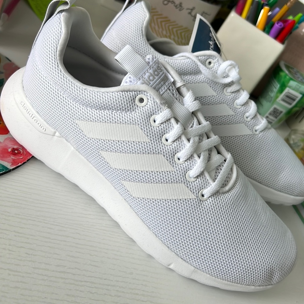 Women’s adidas sneakers white size 8.5 NWT